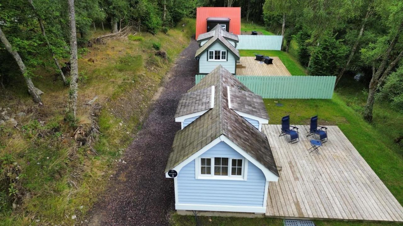 1Lochness Glam Lodges Inverness Exteriör bild