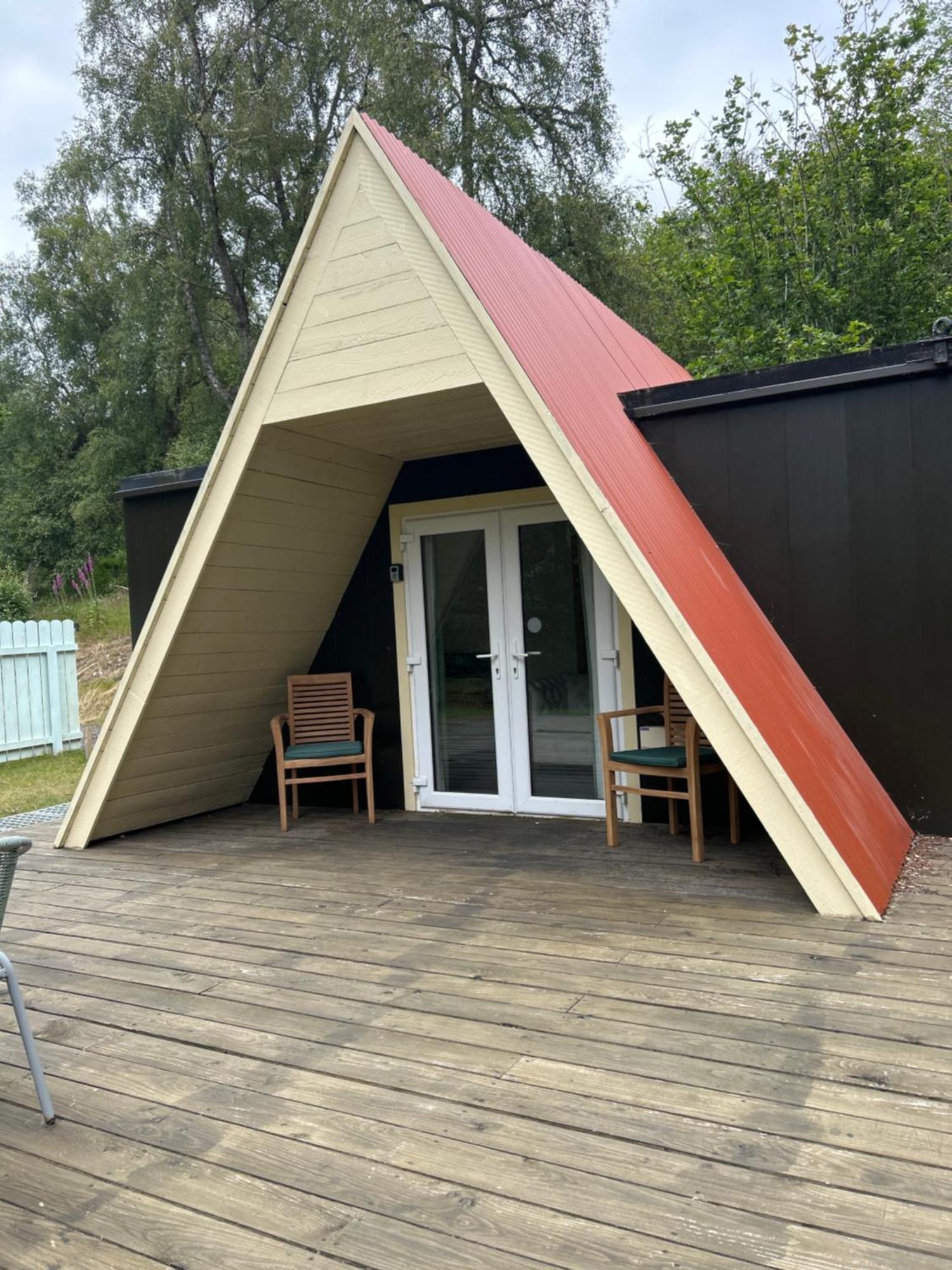 1Lochness Glam Lodges Inverness Exteriör bild